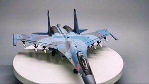 1/72 ロシア空軍 Su-35s 組立塗装済完成品