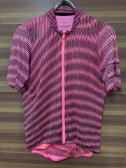 IO435 ラファ Rapha PRO TEAM FLY WEIGHT JERSEY 半袖 サイクルジャージ ピンク 黒 総柄 M