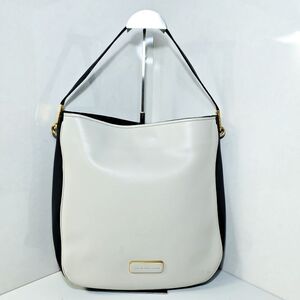 マークバイマークジェイコブス Marc by Marc Jacobs ショルダーバッグ ウラオモテ ツートンカラー 3142532e20240913