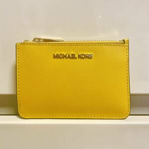 【新品未使用】Michael Kors マイケルコース　正規品　35F7GTVU1L BUTTER パスケース コインケース 小銭入れ 定期入れ カードケース