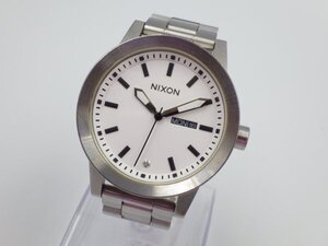 352608【1円スタート】NIXON ニクソン A263-100 THE SPUR シュプール メンズ 時計 クオーツ ケース42mm