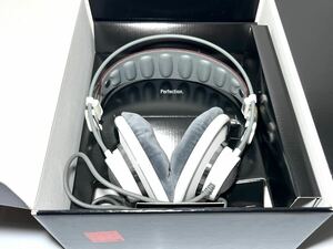 ◇AKG　アーカーゲー　K701　ヘッドホン　元箱付き