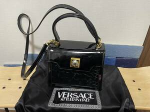 VERSACE ヴェルサーチ ブラック系 ハンドバッグ エナメル・ハラコ　中古　冠婚葬祭に最適