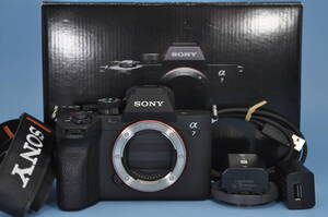 ★極美品　ソニー　SONY α7 IV ILCE-7M4 ［シャッター数　約2416枚］ブラックボディ(3035・・・) ◆◆