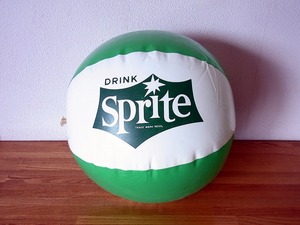 古い Spriteのビーチボール ■直径およそ24㎝/重さおよそ60g ■Made in Korea ■薄汚れあり/大きな空気漏れは無さそうです■送料￥180～