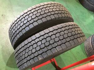 a045-5-1 ☆245/80R17.5 BS M888 中古タイヤ2本♪ ブリヂストン 2022年製！ 225/90R17.5代替サイズに♪ k70