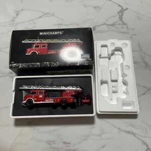 《箱付き》【1/43スケール】Mercedes-Benz 1113 Aerial Ladder・1966 MINICHAMPS ミニカー 模型 コレクション放出 消防車 赤 ベンツ