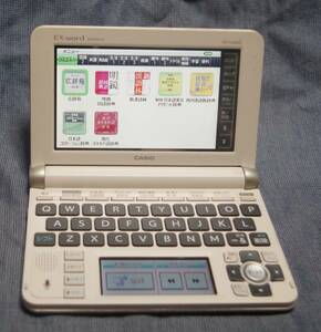 美品 CASIO 電子辞書 EX-word XD-U6800　シャンパンゴールド