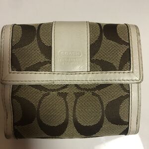 COACH コーチ 二つ折り財布 シグネチャー ブラウン系 レディース　ブランド 財布 コンパクトウォレット レザー