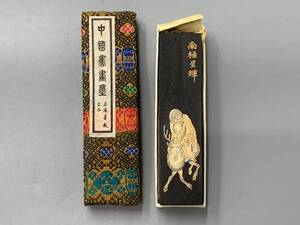 12＃D/6098　中国書画墨 油煙102 上海墨廠出品 南極星輝 百壽園　固形墨 唐墨 中国墨 文房四宝 古墨 書道　60サイズ