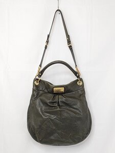 MARC BY MARC JACOBS マークバイマークジェイコブス workwear レザーショルダーバッグ カラー：オリーブ