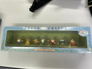 ディズニー7人の小人 ミニチュア ドール コレクションseven dwarfs doll collection レトロ アンティーク 当時もの