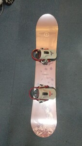 K1081 BURTON TROOP 139cm(素人メジャー採寸) スノーボード&バインディング(ステップインタイプ) フリースタイル/SNOWBOARD/バートン現状品