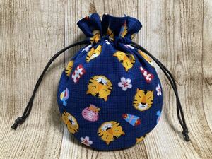 巾着袋 巾着　とら　寅　和柄　丸底　ハンドメイド ミニ巾着 drawstring bag Japanese pattern handcrafted 