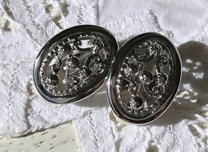 ヴィンテージ ** Nina Ricci クラシカル イヤリング vintage earrings 刻印 フランス