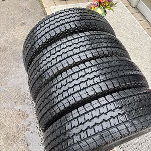 ダンロップ 185R14 LT 6PR バリ山 中古冬タイヤ4本セット:18000円