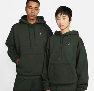 1回着用 レア送料無料★NIKE×BILLIE EILISHナイキビリーアイリッシュ★コラボプルオーバーパーカー/XSサイズ★フーディスウェットレーナー