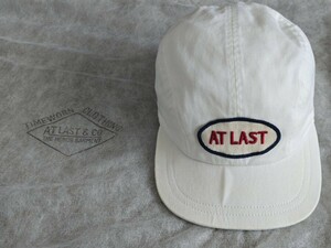 アットラスト パッチワーク ロゴ スポーツ キャップ 7 1/4 WHT ブッチャープロダクツ BUTCHER PRODUCTS TIMEWORN ATLAST 帽子 ライダース