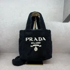 【雷市場（ポンジャン）商品韓国直送】 クリーニング完了 PRADA(プラダ) ロゴ テリー ホーボーバッグ ／ ストラップ 含む