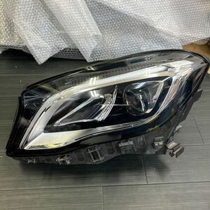 中古 純正 メルセデス・ベンツ GLA X156 左ヘッドライト A1569067100 90番