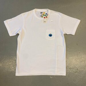 ☆UNIQLO × KAWS × SESAME STREET ユニクロ×カウズ×セサミストリート☆クッキーモンスター 半袖 Tシャツ ロゴ 刺繍 ポケット T-shirt