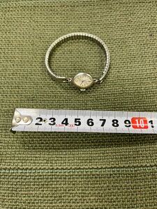 戸0124腕時計 クォーツ 不動品 スイス製 バングル SWISS アクセサリー ヴィンテージ