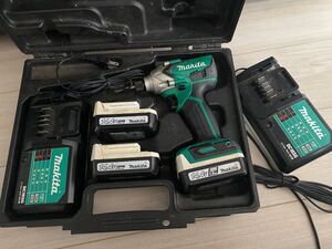 MAKITA マキタ 電動工具 インパクトドライバ コードレス式 14.4v M697D バッテリー3個充電器2台