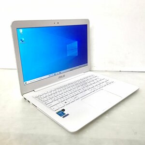 ●13.3型 薄型軽量モバイル 白色筐体 ASUS ZenBook UX305FA フルHD (Core M-5Y10c 最大2.0GHz/4GB/SSD 128GB/Wi-Fi/Webカメラ/Windows10)