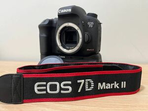 【特価】Canon EOS 7D MarkII バッテリーグリップ付