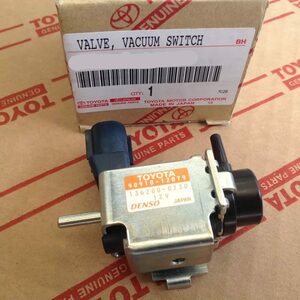 ●未使用 トヨタ FJ6#,HJ6# 60系 ランドクルーザーバン ランクル 純正 バキュームスイッチング バルブ Vacuum switching valve ASSY