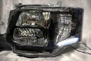 200 ハイエース 3型 標準 ホワイト LEDライン オートレベライザー機能付 インナーブラック HID ヘッドライト 左右セット バルブ D4C LO HB3