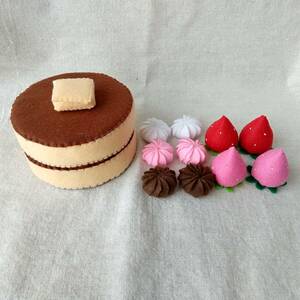 ハンドメイド　＊フェルトままごと　ホットケーキ＊