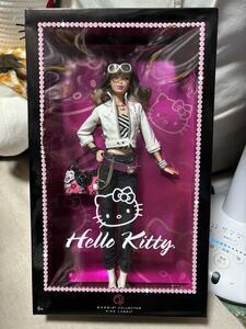 BARBIE×HELLO KITTYコラボ人形