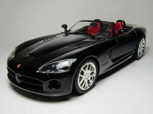 DODGE VIPER 1/18 Dodge Viper GT ダッジ バイパー ヴァイパー GTS ロードスター Roadstar V10 ブラックxレッド アメリカンマッスル良品 