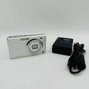 【極美品】Panasonic デジカメ LUMIX DMC-FX77