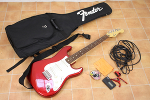 Fender STRATOCASTER フェンダー ストラトキャスター エレキギター ギター 収納ケースあり_KJF_B1111-J01E