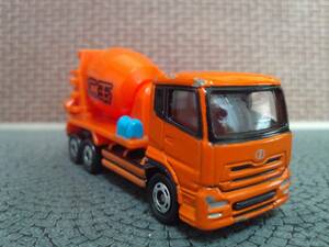 【中古品】 NISSAN DIESEL ①