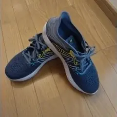 New Balance フレッシュフォーム　ビーコン