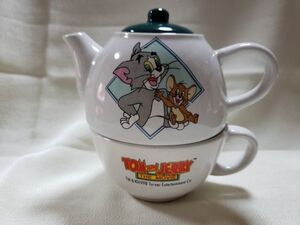 トムとジェリーの大冒険 カップ＆ポット 一人用　長期保管品　TOM&JERRY　陶器製　１９９８年　コレクション　希少　訳あり