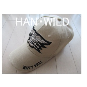 ★HAN・WILD☆NAVY SEAL★つば 帽子 キャップ★ベージュ HAN WILD HANWILD　メンズ　男性【中古】