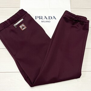 未使用級/XLサイズ●PRADA【粋な男のお洒落パンツ】プラダ トラックパンツ ストレッチ ロゴ刻印ジップ ラバーロゴ ボルドー 52