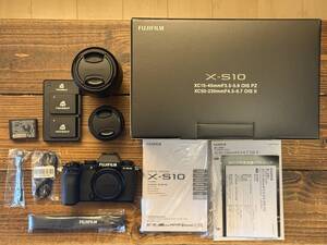 【中古】FUJIFILM X-S10 ダブルズームキット ミラーレス 一眼 カメラ 防湿庫保管 【美品】