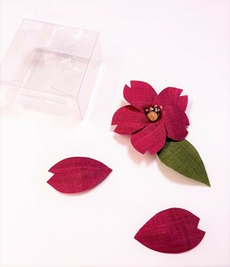 花とら●インテリア小物　桜　赤　麻　未使用品　　　　　１