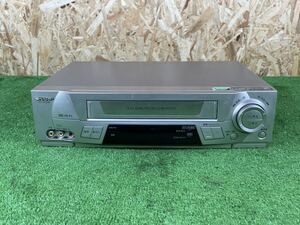 8B4 SHARP シャープ ビデオカセットレコーダー VC-HF830 VHSビデオデッキ 通電OK 現状品