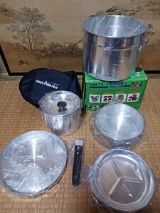 PARTY COOKING SET 4　アウトドア　キャンプ　防災時　アルミ　フライパン　鍋　コーヒーカップ　ランチ皿　コンパクト収納　4人用