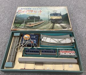 □M220-SG3-970 世界の共通規格 HOゲージ 鉄道模型セット MODEL RAILROAD SET レトロ 電車 ※通電音だけする確認済 箱付き