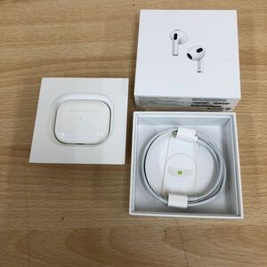 中古品 ワイヤレスイヤホン Apple AirPods 第3世代 MPNY3J/A 箱有 Lightning充電ケース付き エアーポッズ本体・イヤホン