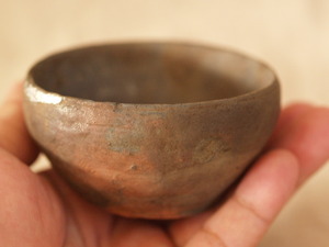 レア珍品 中国古代土器 小碗 8ｃｍ 古陶器ぐい飲み 盃 酒器 銀継 中国古美術 古玩 検 古備前 古唐津