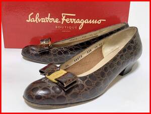 即決 Salvatore Ferragamo フェラガモ 7.5≒24cm程度 パンプス クロコダイル 茶 ブラウン レディース F