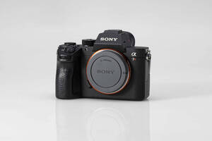 Sony a7R3 ILCE-7RM3 ボディ本体 美品 外箱あり シャッター回数 20116ショット　